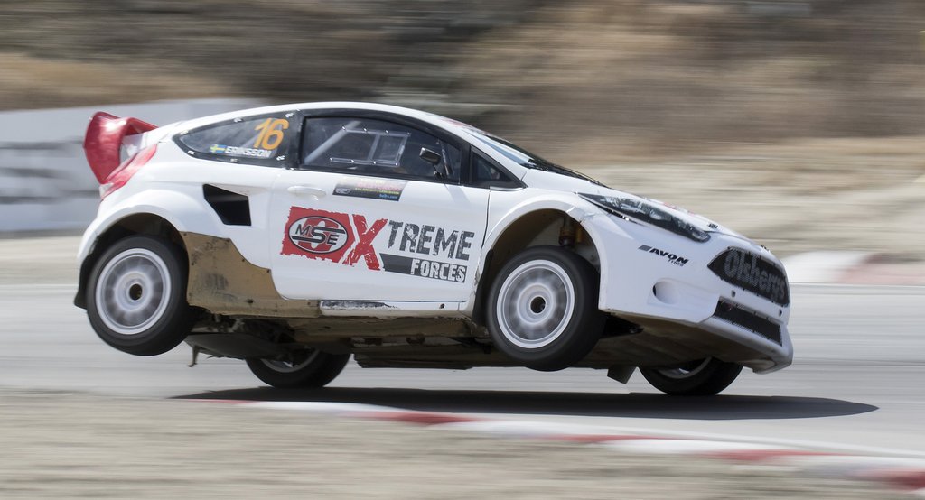 Svenskeren Oliver Eriksson fightede sig til premiere-sejren i RallyX Nordic 2017, som blev kørt lidt uden for Skien i Norge
(Foto: Micke Fransson / STCC)